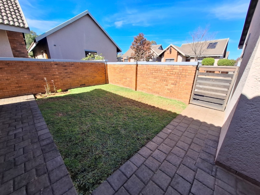 2 Bedroom Property for Sale in Heuwelsig Free State